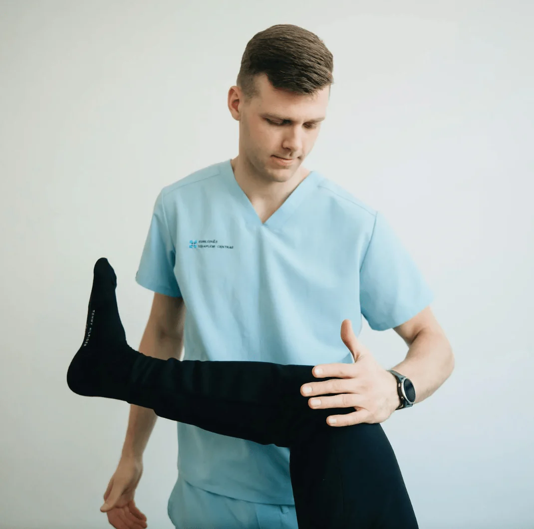 Maestro integrierte Fußball-Schienbeinschoner für Kinder. Physiotherapeuten