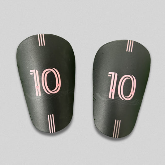Maestrofootball Mini Schienbeinschoner - Schwarz / Rosa für Kinder - Fußball