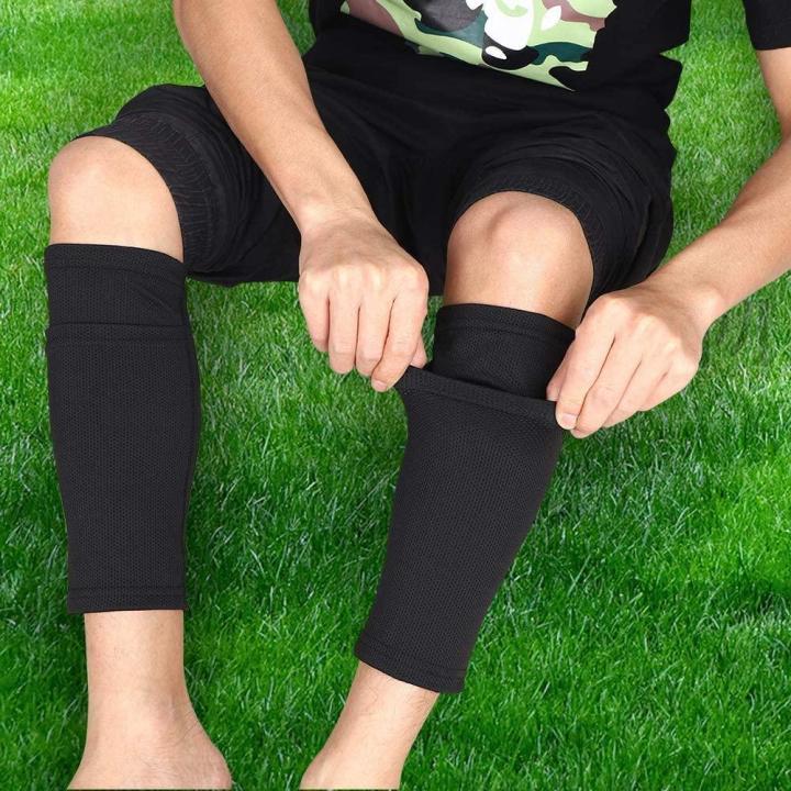 Vorgeschnittene Fußballsocken